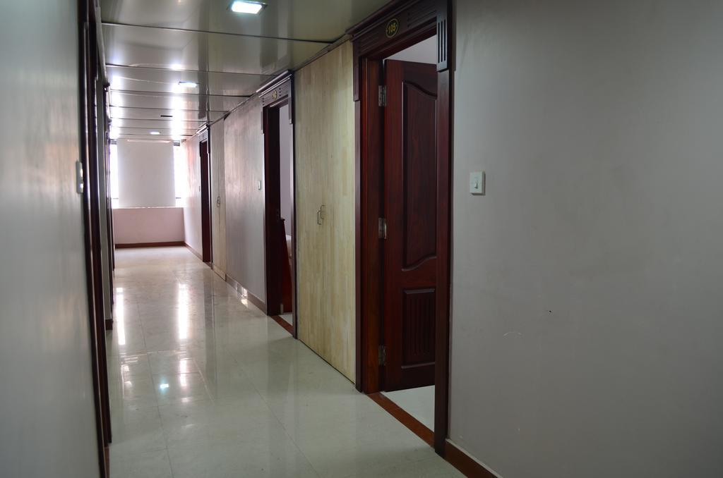 The Mount Regency Hotel Ченай Екстериор снимка
