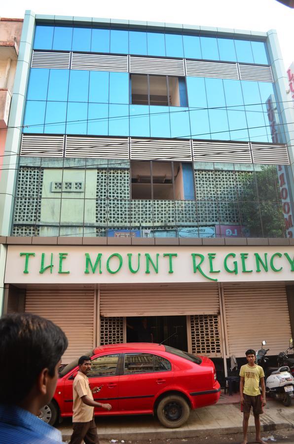 The Mount Regency Hotel Ченай Екстериор снимка